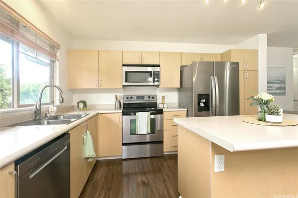 $699,000 | 95-985 Ukuwai Street, Unit 2505, Mililani, HI 96789