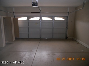 4368 South Rim Court Gilbert, AZ 85297 - Photo 6 of 12 garage