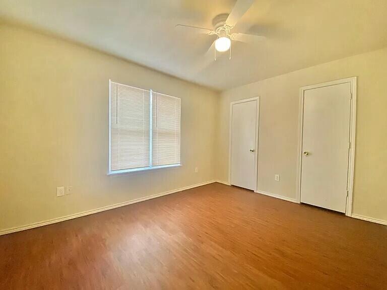 3 St Lubbock Tx 79415 Lubbock, TX 79415 - Photo 41 of 44 an empty room with a empty space and a window