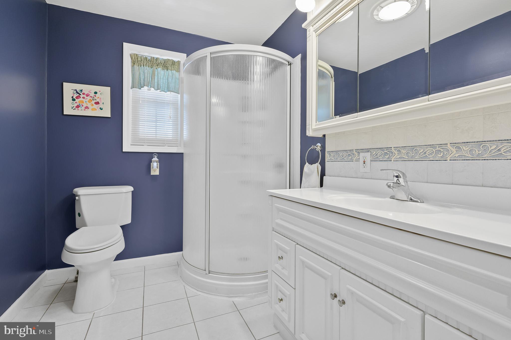 208 Taylor Road Wilmington, DE 19804 - Photo 14 of 23 Updated Full Bath