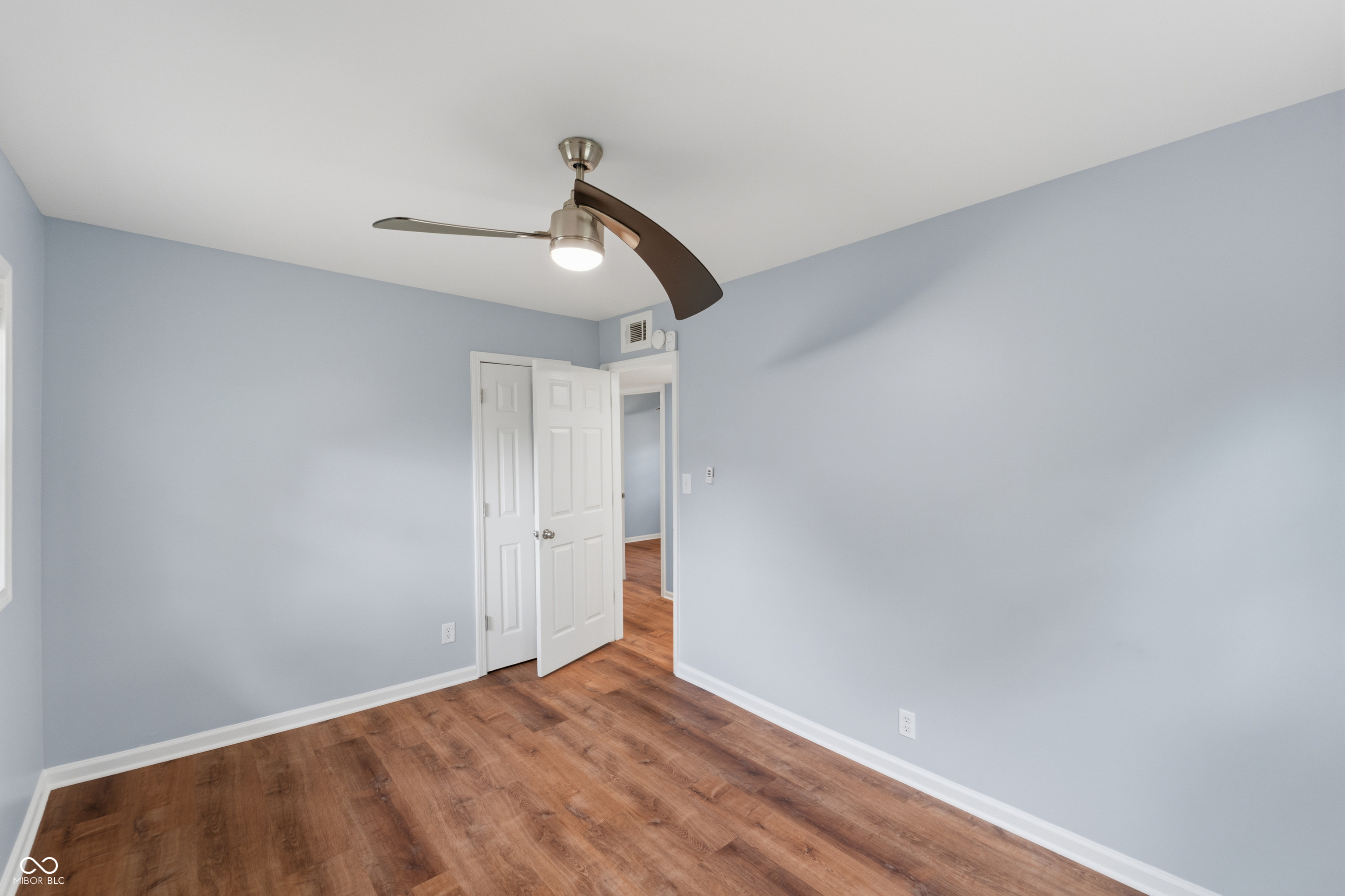 2008 Riviera Street Indianapolis, IN 46260 - Photo 12 of 27 Gallery Image 12