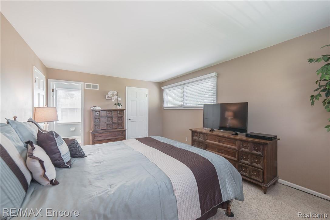 8414 Horton Road Goodrich, MI 48438 - Photo 21 of 48 8414 Horton Rd. Goodrich Master Suite view 3
