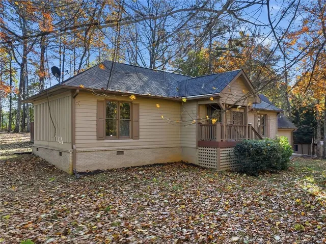 a view of outdoor space