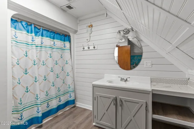 $873,000 | 552 Ocean Boulevard West, Holden Beach, NC 28462