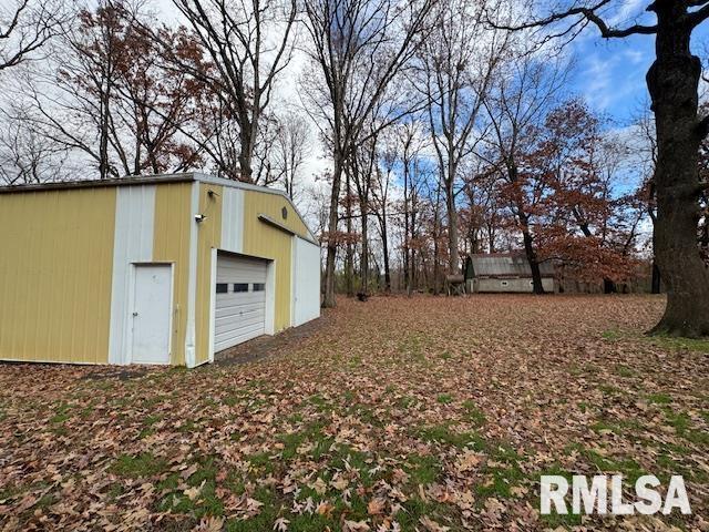 5267 Old North Road Christopher, IL 62822 - Photo 10 of 66 a view of a backyard of the house
