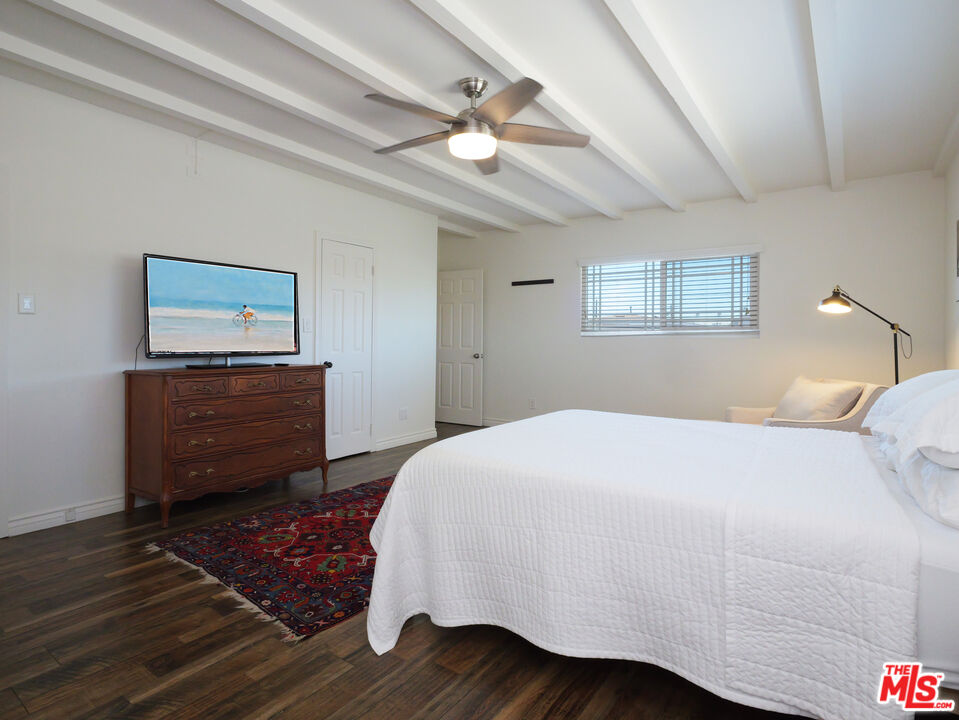 2501 Ralston Lane Redondo Beach, CA 90278 - Photo 12 of 31