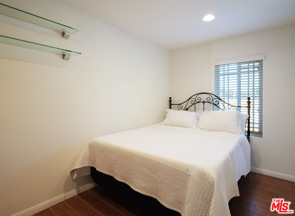 2501 Ralston Lane Redondo Beach, CA 90278 - Photo 21 of 31