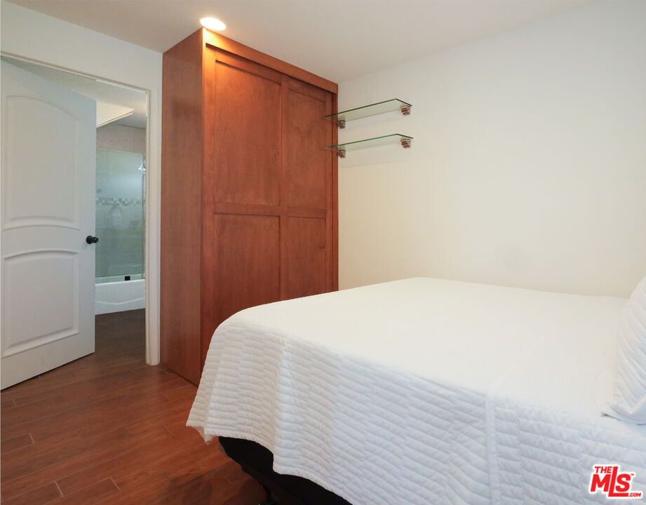 2501 Ralston Lane Redondo Beach, CA 90278 - Photo 22 of 31