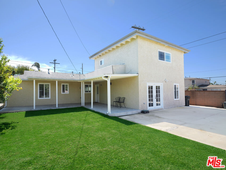 2501 Ralston Lane Redondo Beach, CA 90278 - Photo 26 of 31