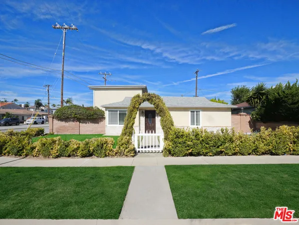 $6,700 | 2501 Ralston Lane, Redondo Beach, CA 90278