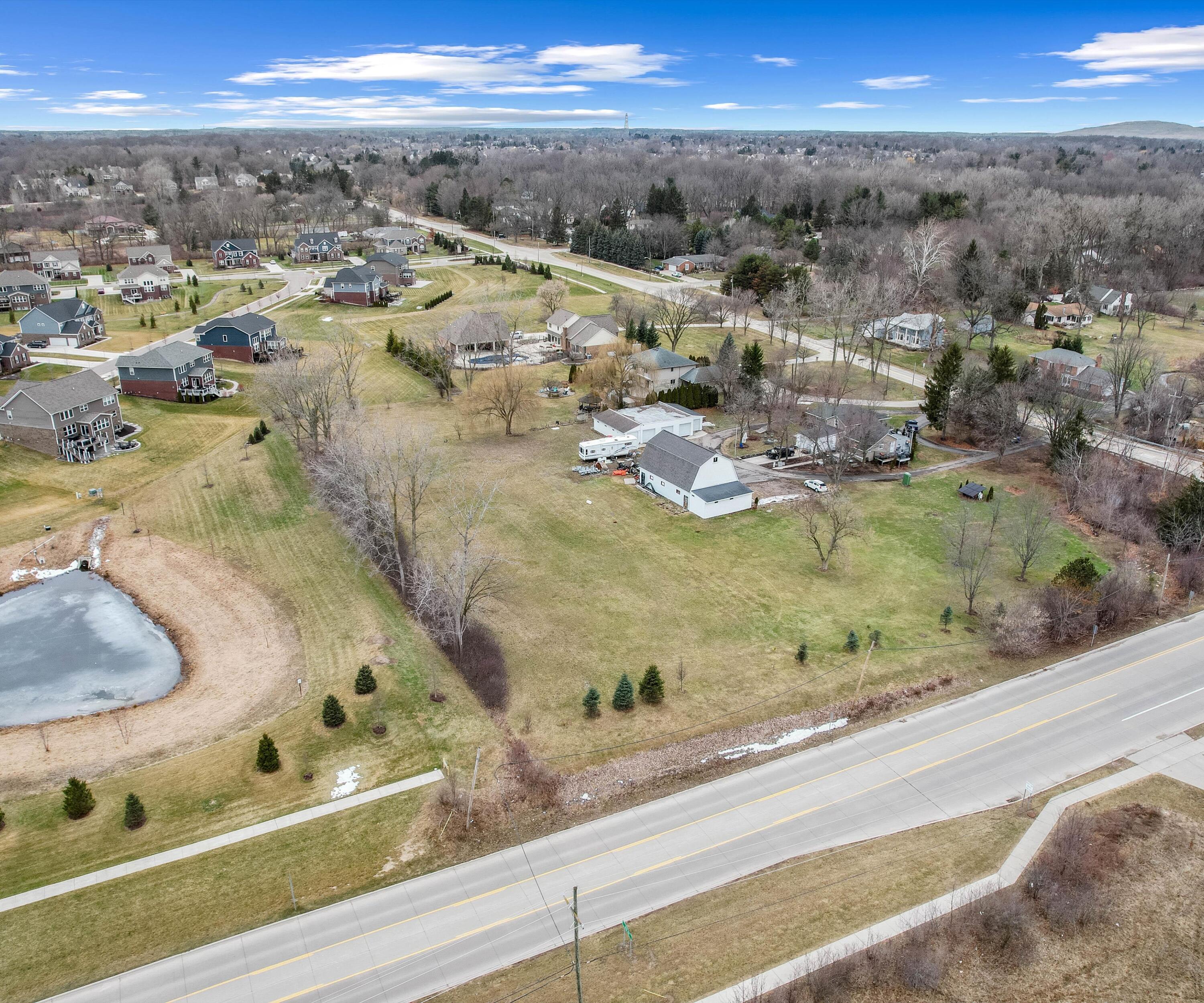 8517 North Beck Road Canton, MI 48187 - Photo 3 of 13 The Benefit of this LOT (2)