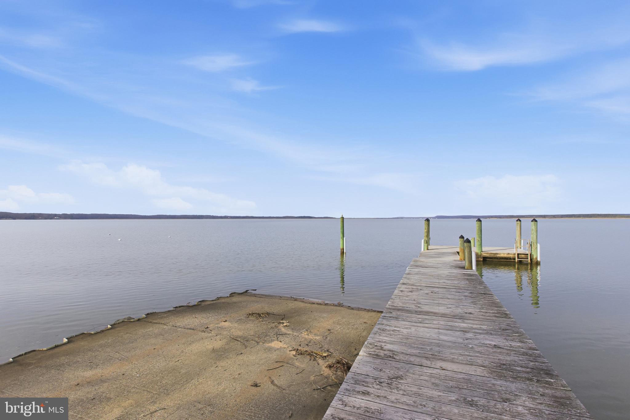 192 East Banbury Road Tappahannock, VA 22560 - Photo 45 of 53 Private neighborhood beach and dock/boat ramp.