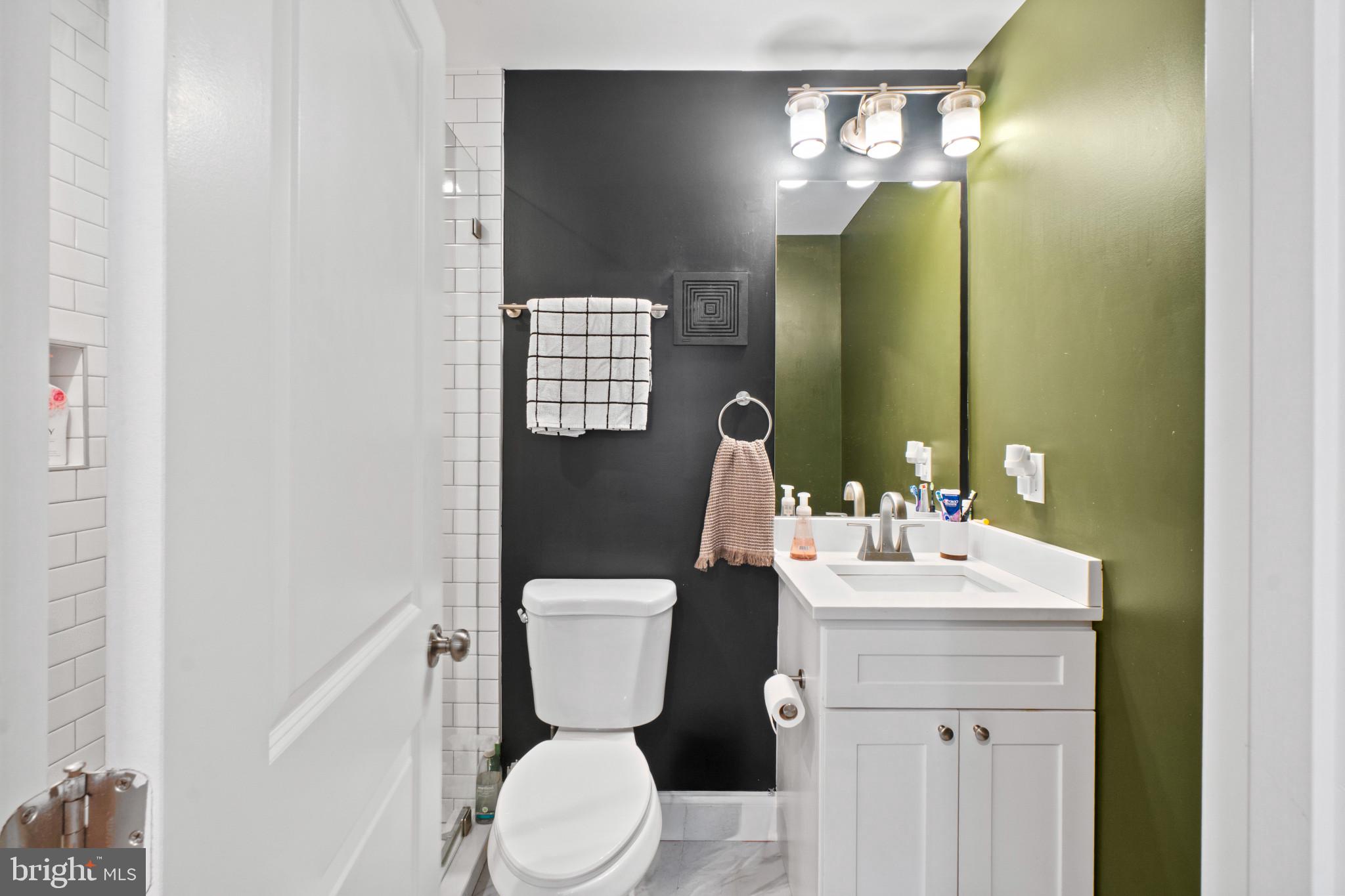 610 Meadow Road Baltimore, MD 21206 - Photo 23 of 35 Primary Bathroom