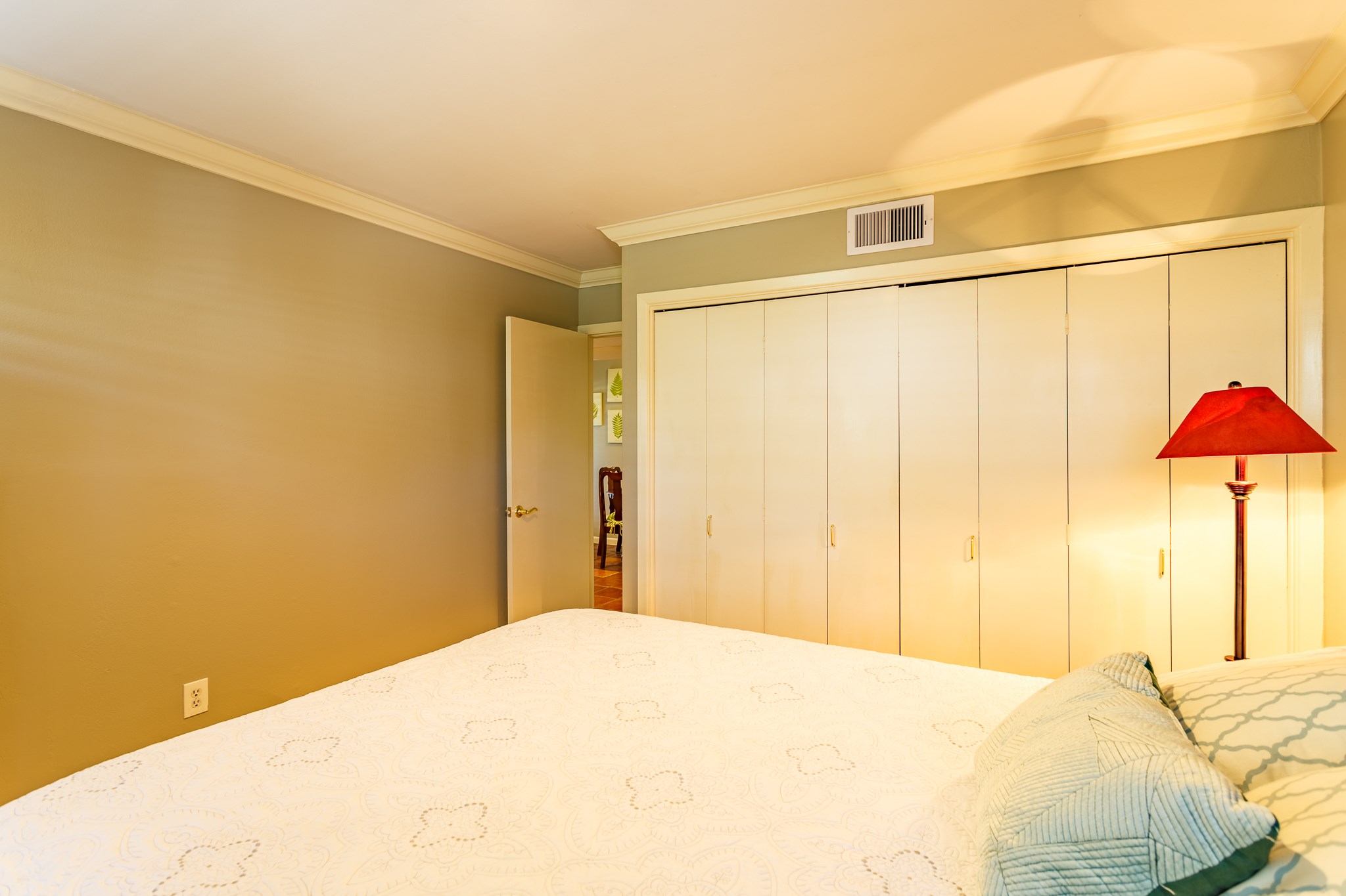 2349 Albans Road, Unit 1 Houston, TX 77005 - Photo 6 of 14 Cozy bedroom with ample closet space. The room exudes a comfortable and inviting atmosphere.