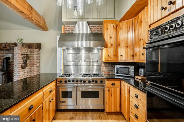 $1,395,000 | 34 1/2 Mary Jane Lane, Newtown Square, PA 19073