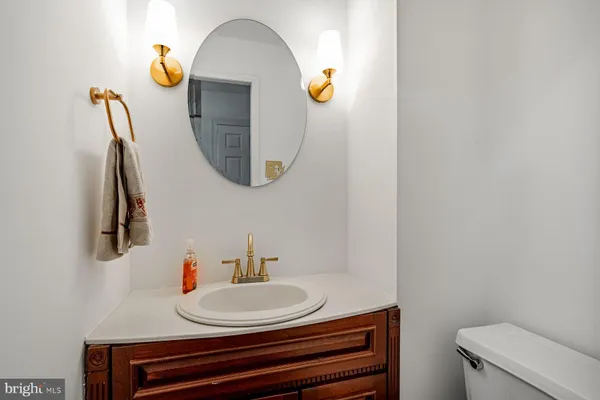 $1,395,000 | 34 1/2 Mary Jane Lane, Newtown Square, PA 19073