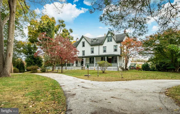 $1,395,000 | 34 1/2 Mary Jane Lane, Newtown Square, PA 19073