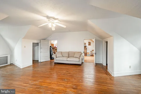 $1,395,000 | 34 1/2 Mary Jane Lane, Newtown Square, PA 19073