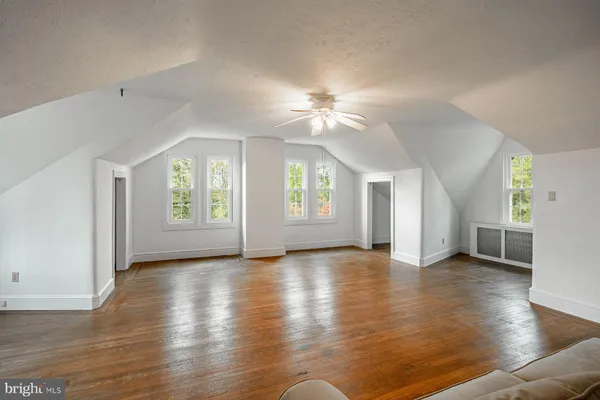 $1,395,000 | 34 1/2 Mary Jane Lane, Newtown Square, PA 19073