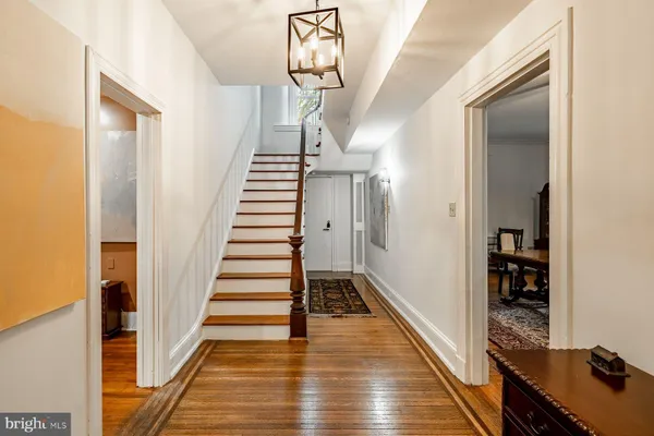 $1,395,000 | 34 1/2 Mary Jane Lane, Newtown Square, PA 19073