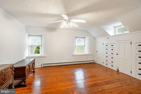 $1,395,000 | 34 1/2 Mary Jane Lane, Newtown Square, PA 19073