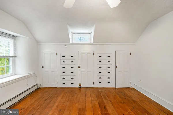 $1,395,000 | 34 1/2 Mary Jane Lane, Newtown Square, PA 19073