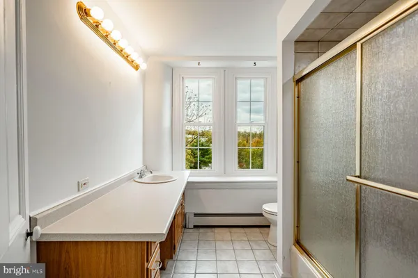 $1,395,000 | 34 1/2 Mary Jane Lane, Newtown Square, PA 19073