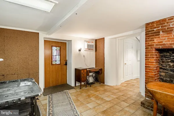 $1,395,000 | 34 1/2 Mary Jane Lane, Newtown Square, PA 19073