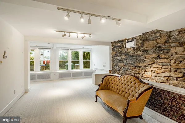 $1,395,000 | 34 1/2 Mary Jane Lane, Newtown Square, PA 19073