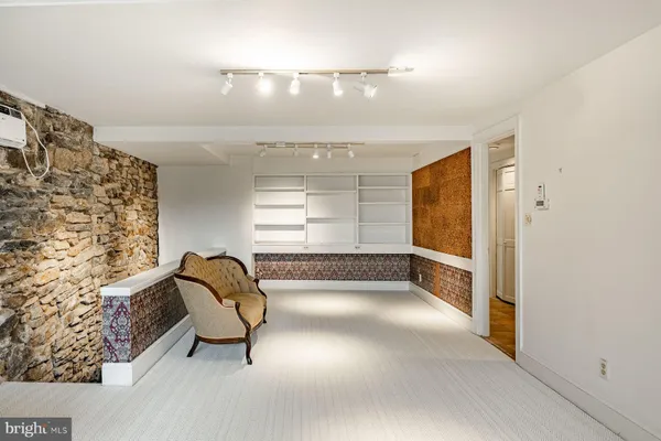 $1,395,000 | 34 1/2 Mary Jane Lane, Newtown Square, PA 19073