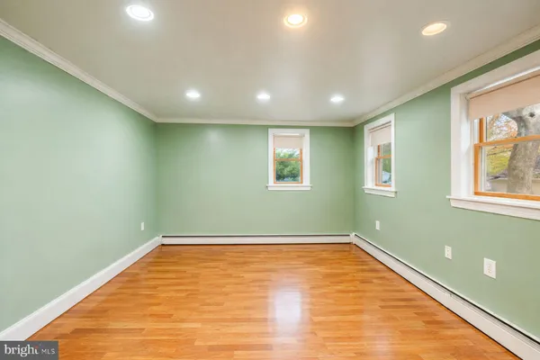 $1,395,000 | 34 1/2 Mary Jane Lane, Newtown Square, PA 19073