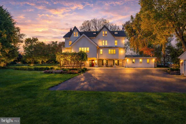 $1,395,000 | 34 1/2 Mary Jane Lane, Newtown Square, PA 19073
