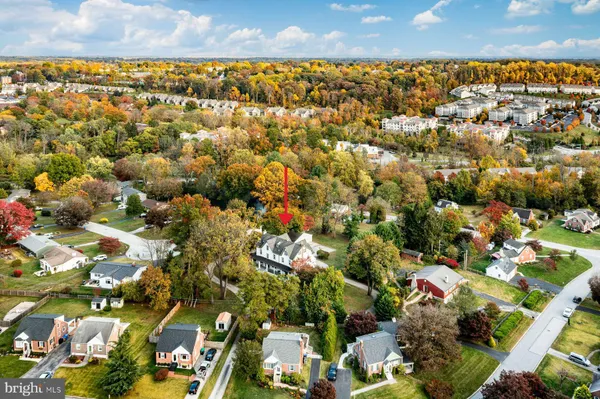 $1,395,000 | 34 1/2 Mary Jane Lane, Newtown Square, PA 19073