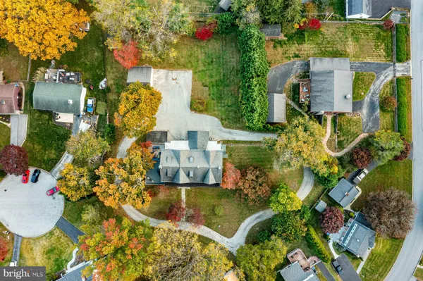 $1,395,000 | 34 1/2 Mary Jane Lane, Newtown Square, PA 19073