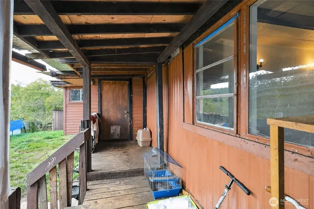 a view of an entryway