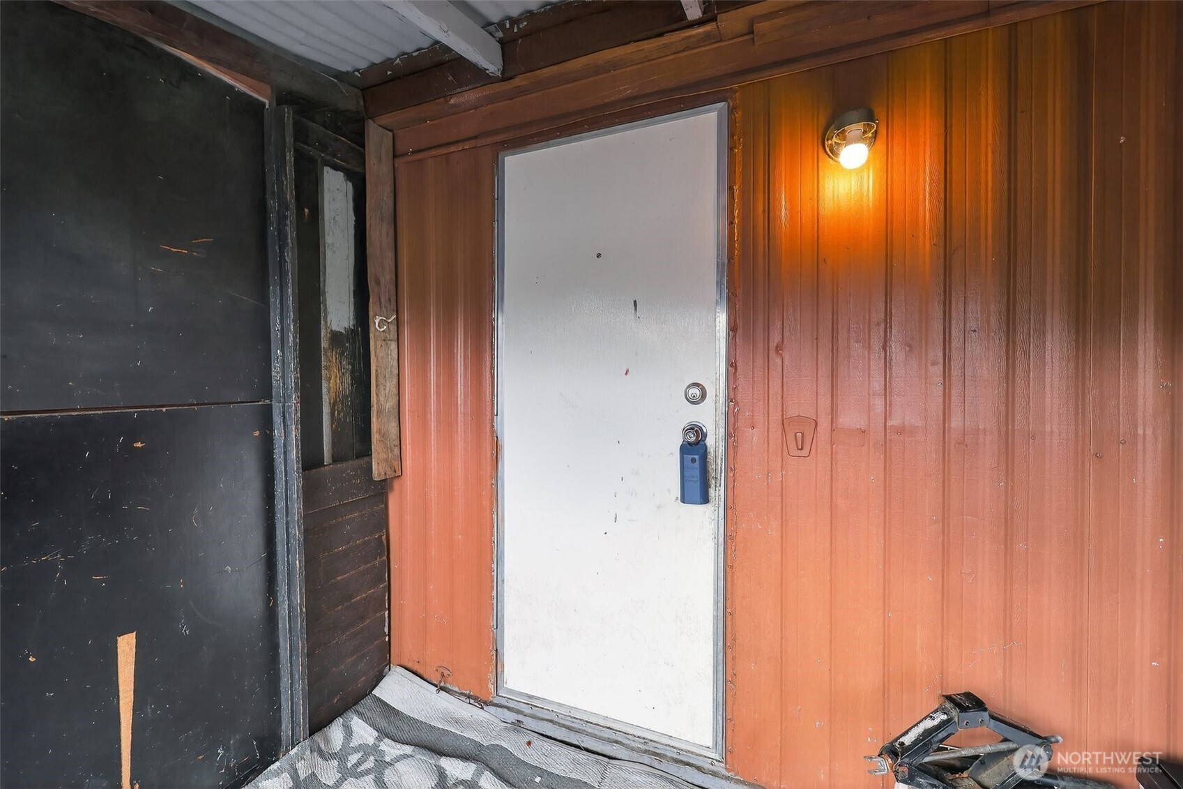 66 Fairgrounds Road, Unit 21 Elma, WA 98541 - Photo 4 of 31 a view of an entryway