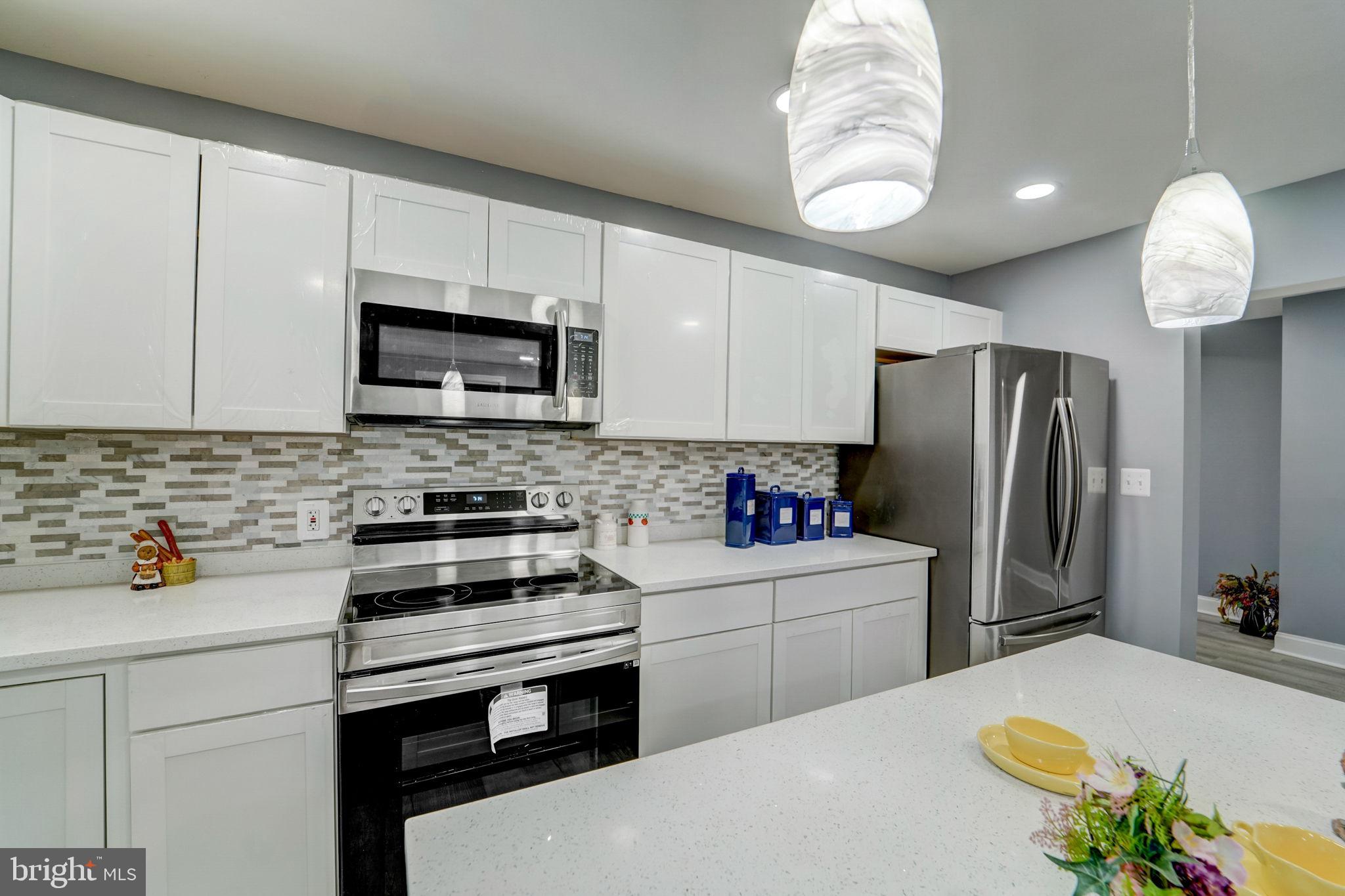 827 Warren Road Cockeysville, MD 21030 - Photo 4 of 23 Kitchen