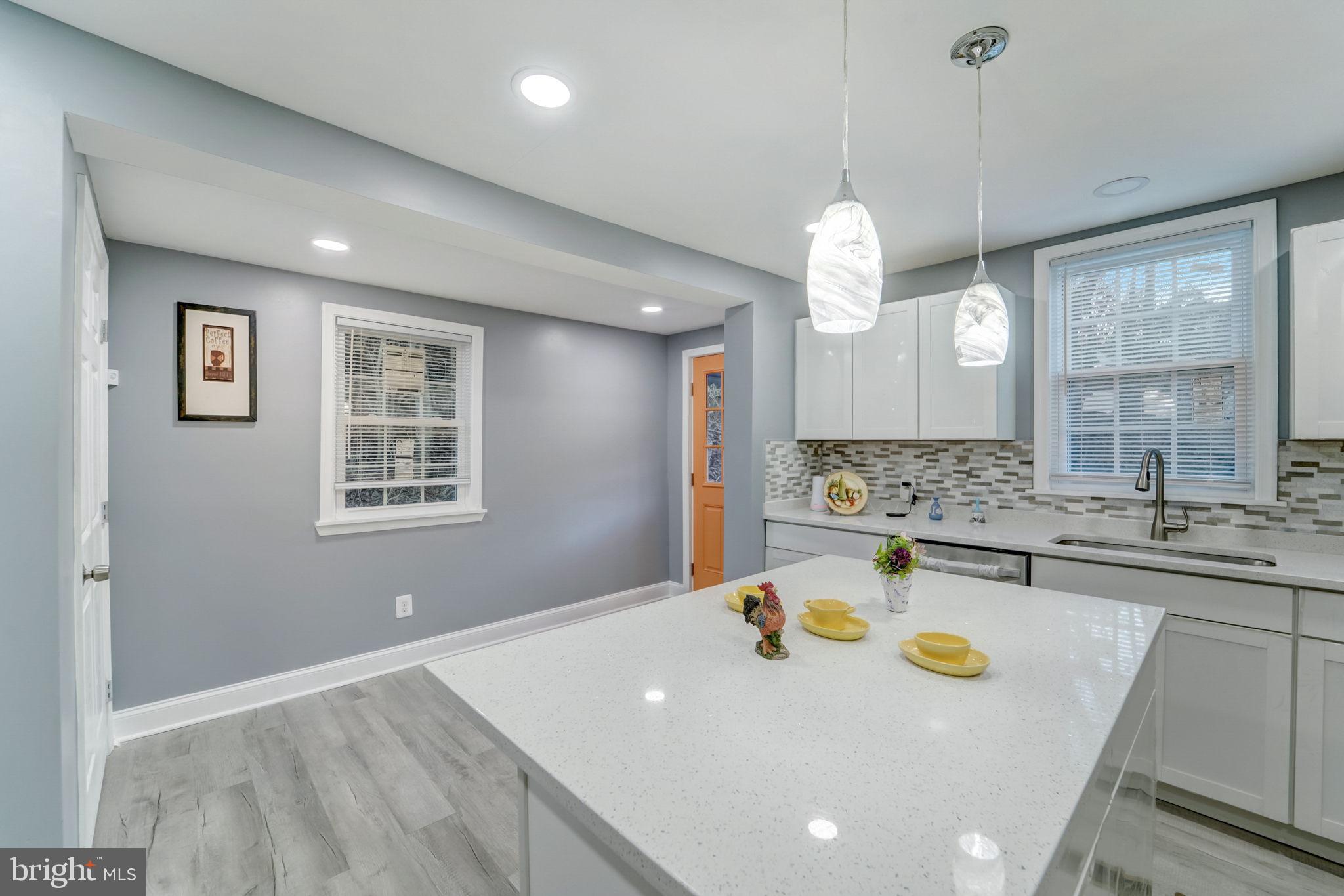 827 Warren Road Cockeysville, MD 21030 - Photo 5 of 23 Kitchen