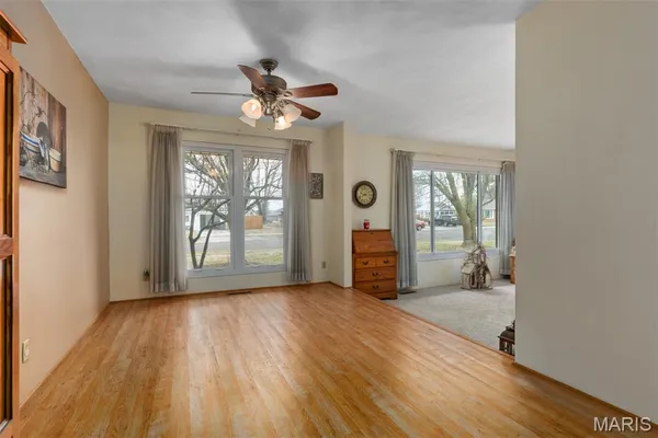 $277,500 | 426 North Franklin Street, Staunton, IL 62088