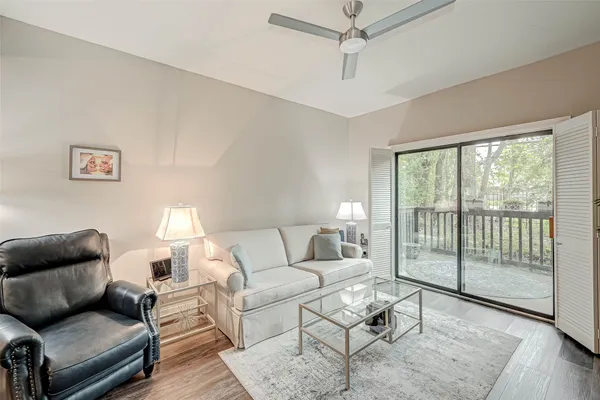 $1,500 | 11711 Memorial Drive, Unit 389, Houston, TX 77024