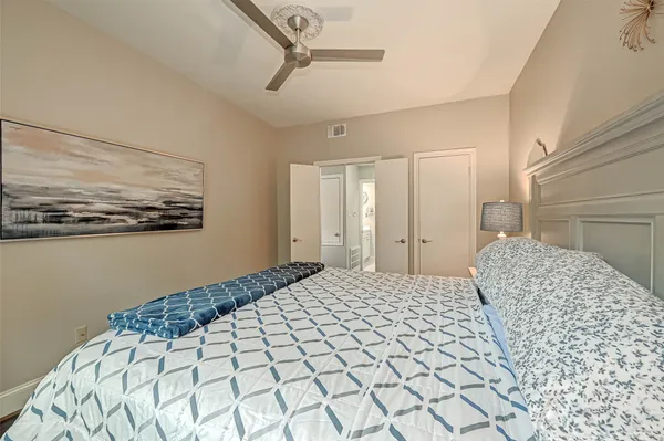 $1,500 | 11711 Memorial Drive, Unit 389, Houston, TX 77024