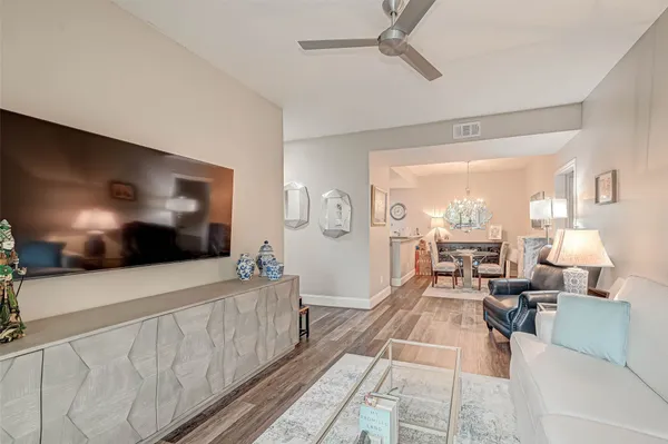 $1,500 | 11711 Memorial Drive, Unit 389, Houston, TX 77024