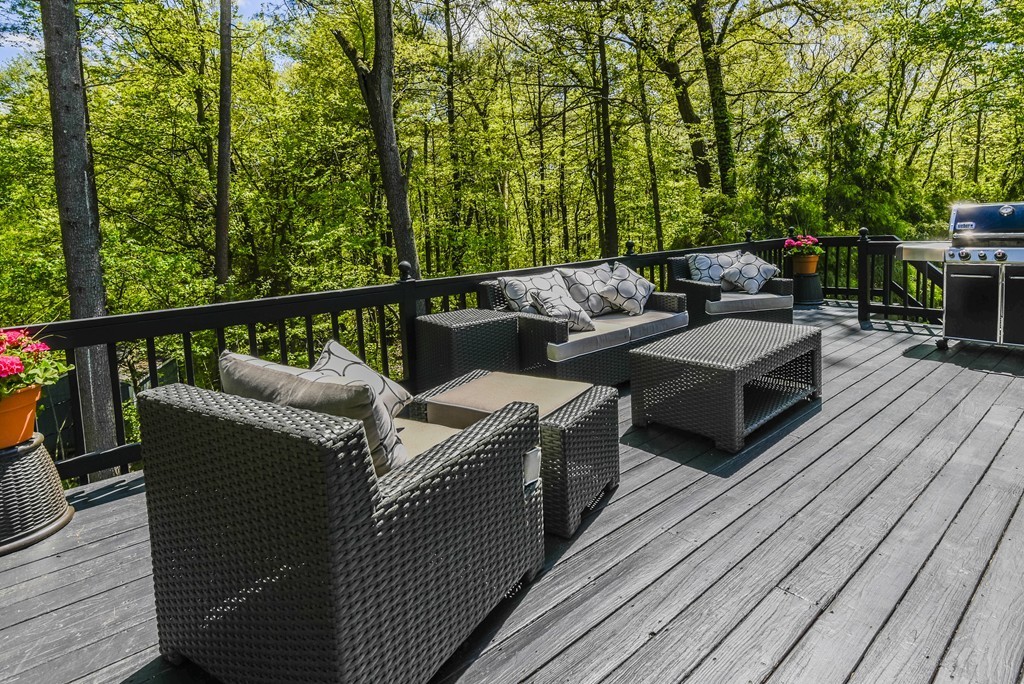 4 Standish Way Canton, MA 02021 - Photo 19 of 20 Gallery Image 19