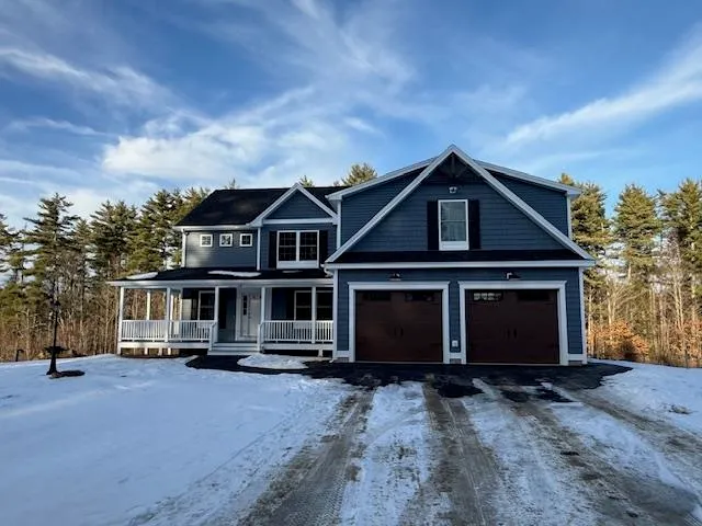 $899,900 | 15 Nash Lane, Epsom, NH 03234