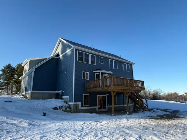 $899,900 | 15 Nash Lane, Epsom, NH 03234