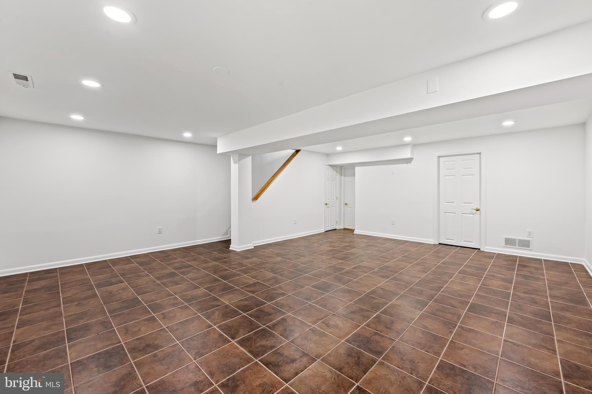 254 Waxter Way Baltimore, MD 21217 - Photo 33 of 44 a view of an empty room