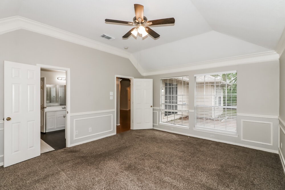 607 Loggers Chase Court Spring, TX 77386 - Photo 9 of 16