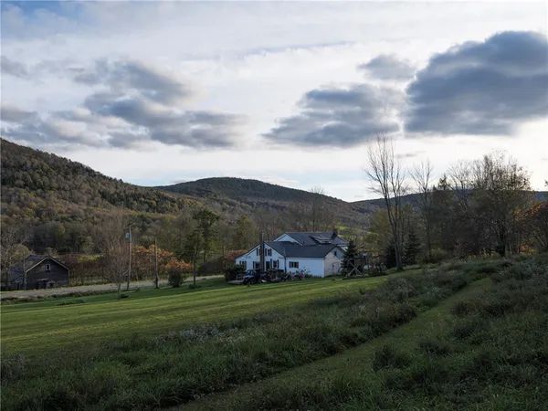 $540,000 | 48359 Highway 10, Delhi, NY 13753