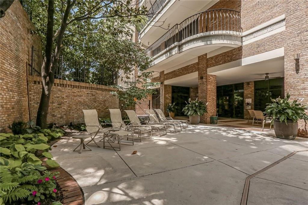 433 Ward Parkway, Unit 1S Kansas City, MO 64112 - Photo 29 of 31