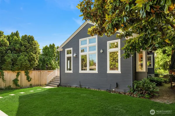 $2,900,000 | 1012 2nd Avenue West, Seattle, WA 98119